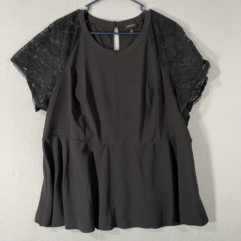 Torrid Crepe Lace Sleeve Black Peplum T Shirt Woman’s Size 3X